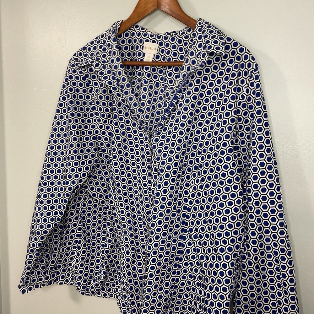 Chico's No-Iron Blouse Geometric Button Up Shirt Blue 4 US XXL - Picture 2 of 7